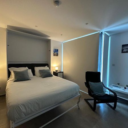 E1 Apartment High Level Sea View غيبرالتار المظهر الخارجي الصورة