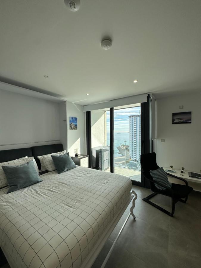 E1 Apartment High Level Sea View غيبرالتار المظهر الخارجي الصورة