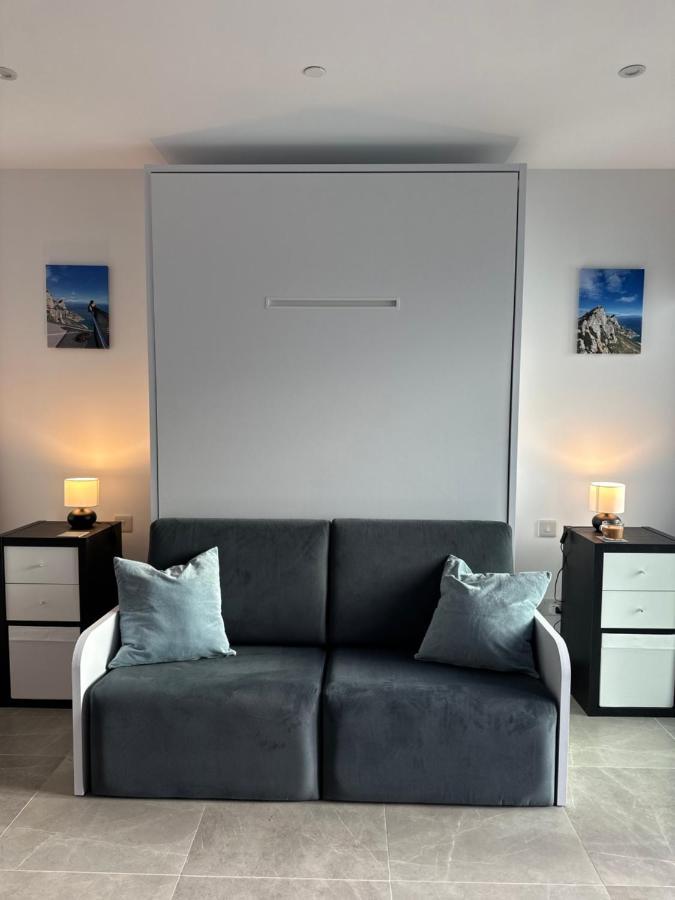 E1 Apartment High Level Sea View غيبرالتار المظهر الخارجي الصورة